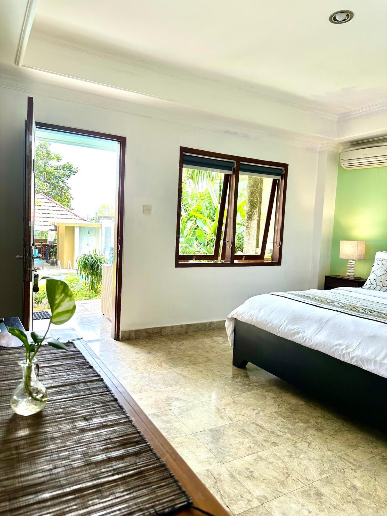 Ellies Hotel Nusa Dua  Kültér fotó
