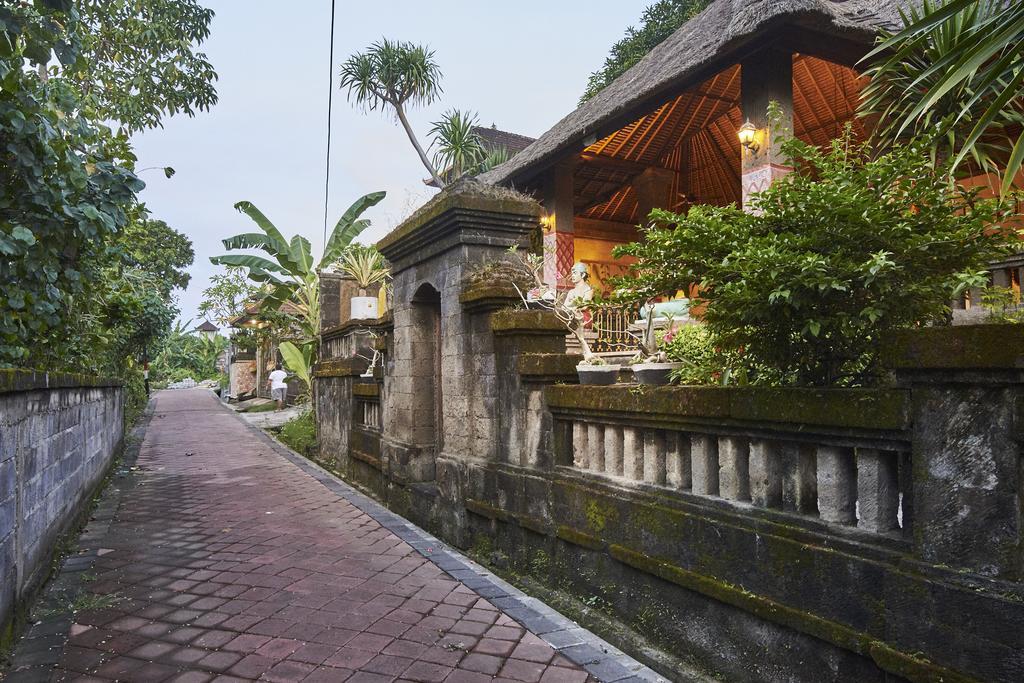 Ellies Hotel Nusa Dua  Kültér fotó
