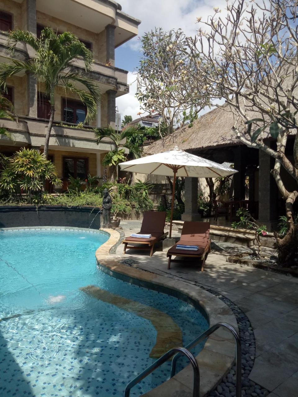 Ellies Hotel Nusa Dua  Kültér fotó