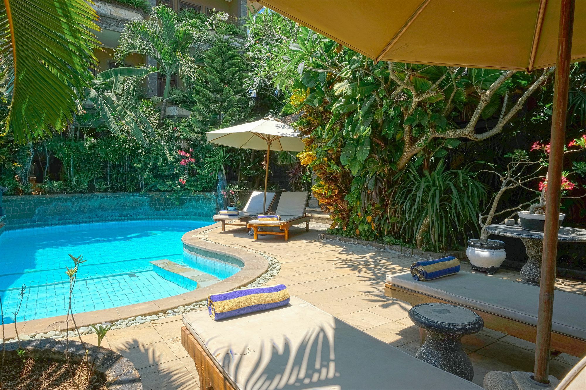 Ellies Hotel Nusa Dua  Kültér fotó